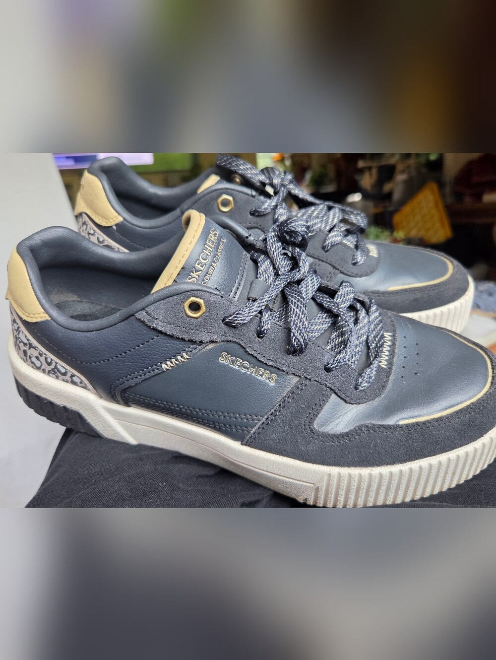 Skechers Womens Leather Jade Lustrous Luxury Court Classic Memory Foam Shoe Sz 8